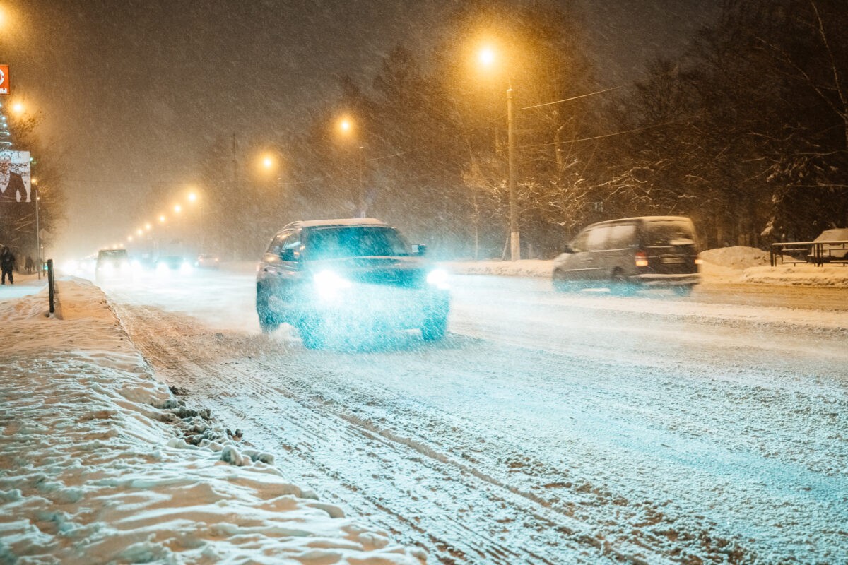 Госавтоинспекция предупреждает водителей Тверской области о сильном снегопаде