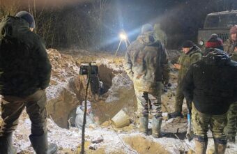 Поисковики нашли самолет в Тверской области и установили имя пилота