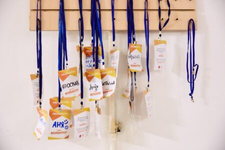 Губернатор Игорь Руденя поздравил волонтёров Тверской области с Днём добровольца