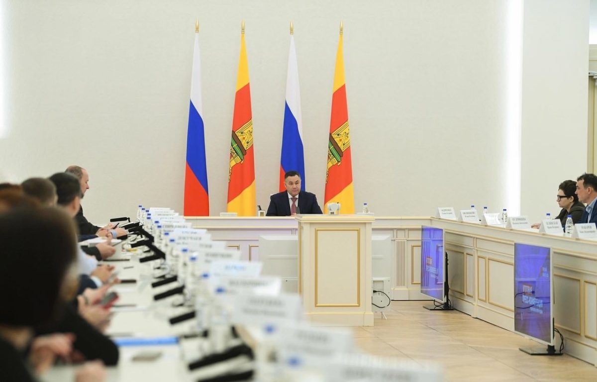 Губернатор прокомментировал проблему с вывозом мусора в Тверской области