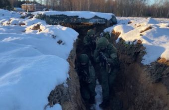 Дед Мороз с линии боевого соприкосновения Дед Мороз с линии боевого соприкосновения