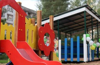 У 49 детских садов Тверской области появятся новые игровые комплексы