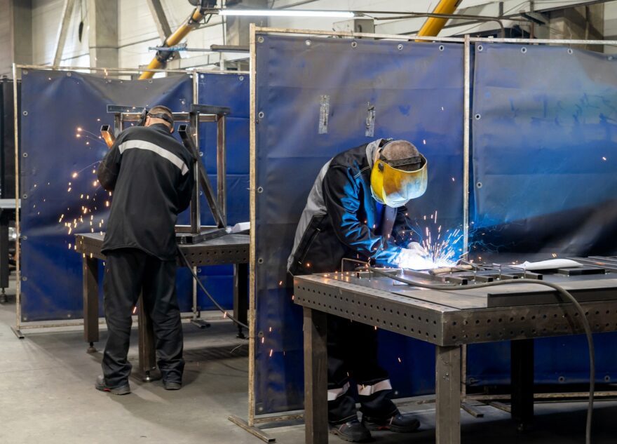 Больше 15 тысяч вакансий предлагают жителям Тверской области