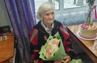 Труженица тыла Надежда Антонова из Тверской области отметила вековой юбилей