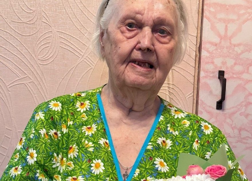 Ветеран Великой Отечественной войны Анастасия Савельева отметила вековой юбилей