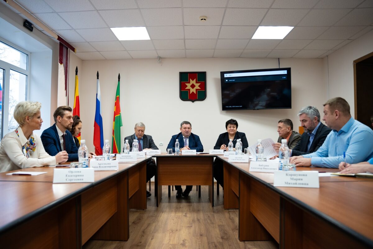 В Лихославльском округе прошел "Парламентский день"