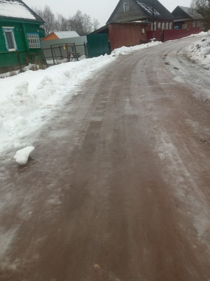 Жители Тверской области посоветовали землячке переехать в деревню без связи