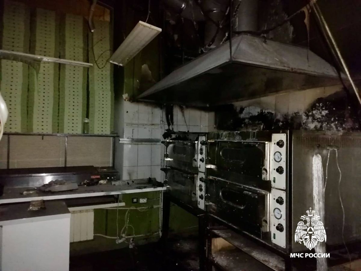 В Твери рано утром сгорело кафе В Твери рано утром сгорело кафе