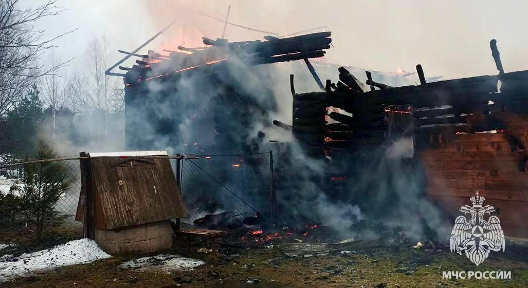 В Тверской области в пожаре полностью сгорел дом
