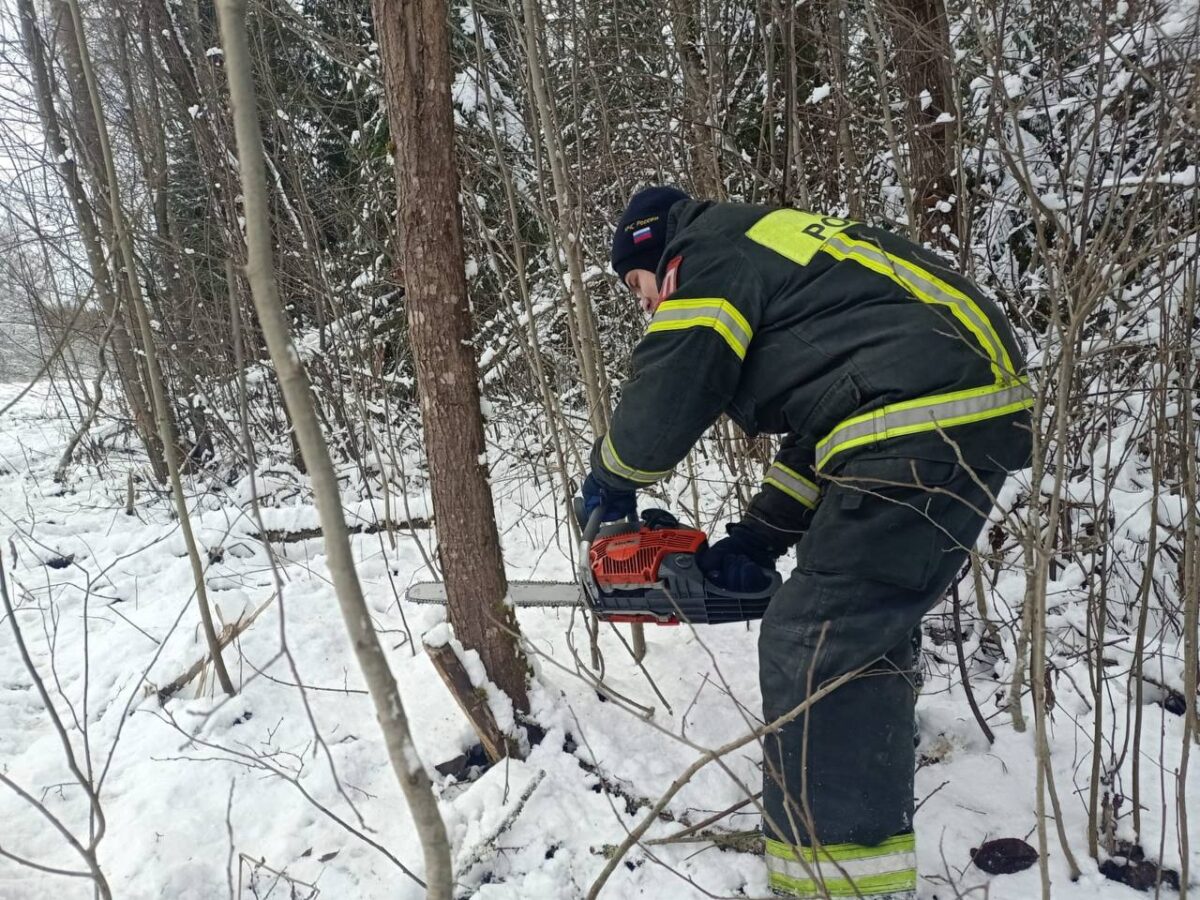 В Тверской области продолжаются работы по восстановлению электроснабжения