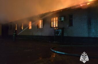 В Тверской области пожарным удалось потушить вспыхнувший санаторий