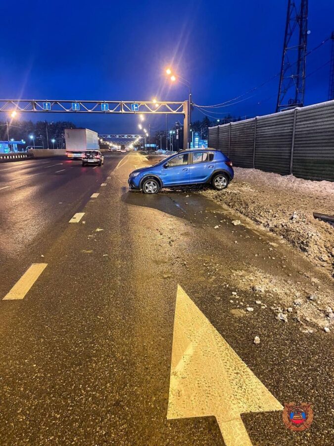 Появилось фото с места серьезной аварии в Тверской области