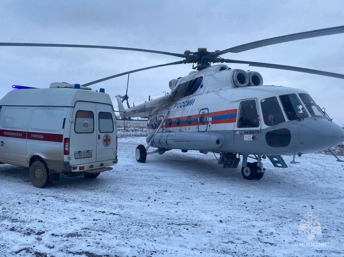 Мужчину экстренно доставили в Тверь на вертолёте санавиации