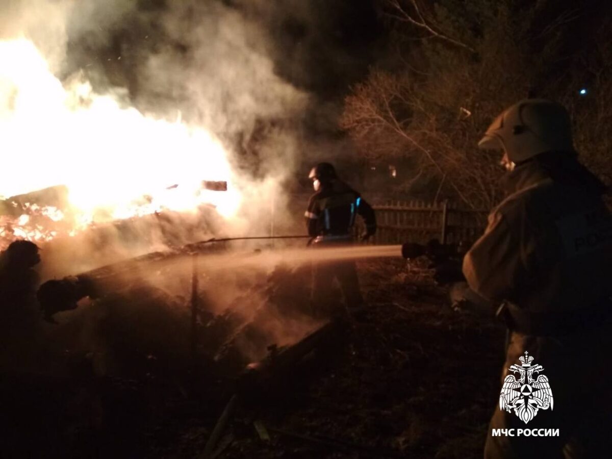 Утром в Тверской области сгорел дачный дом