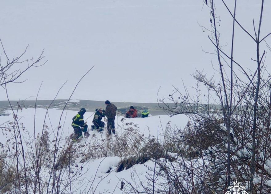 В Твери рыбак провалился под лёд