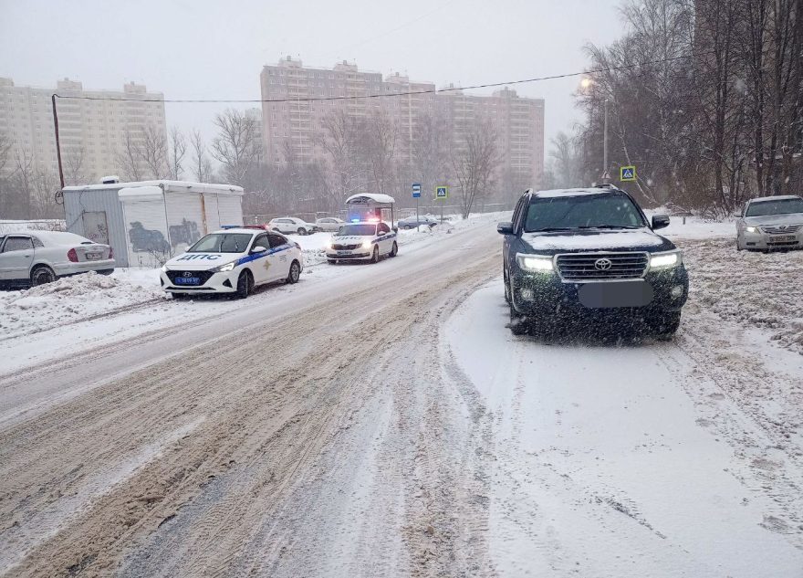 12-летний мальчик попал под колёса "Тойоты" в Твери