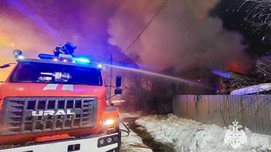 В Твери пожарным удалось локализовать возгорание в жилом доме В Твери пожарным удалось локализовать возгорание в жилом доме
