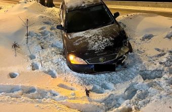 При столкновении двух автомобилей в Тверской области пострадала молодая женщина При столкновении двух автомобилей в Тверской области пострадала молодая женщина