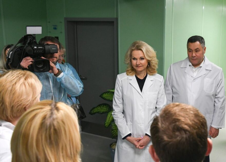 Татьяна Голикова и Игорь Руденя посетили ОКБ, ознакомились с ходом строительства нового комплекса ДОКБ