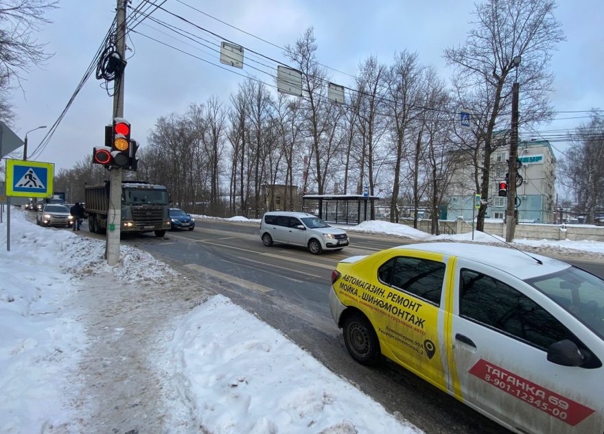 В Твери водителей просят помочь найти видео момента аварии с грузовиком В Твери водителей просят помочь найти видео момента аварии с грузовиком