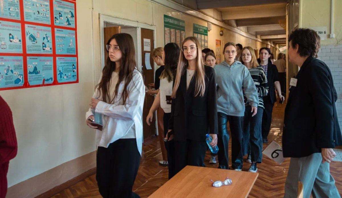 Одиннадцатиклассники Тверской области успешно справились с итоговым сочинением