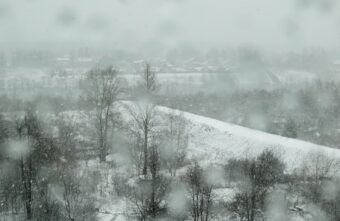 МЧС предупреждает: в ближайшее время в Тверской области ожидается снежная буря МЧС предупреждает: в ближайшее время в Тверской области ожидается снежная буря