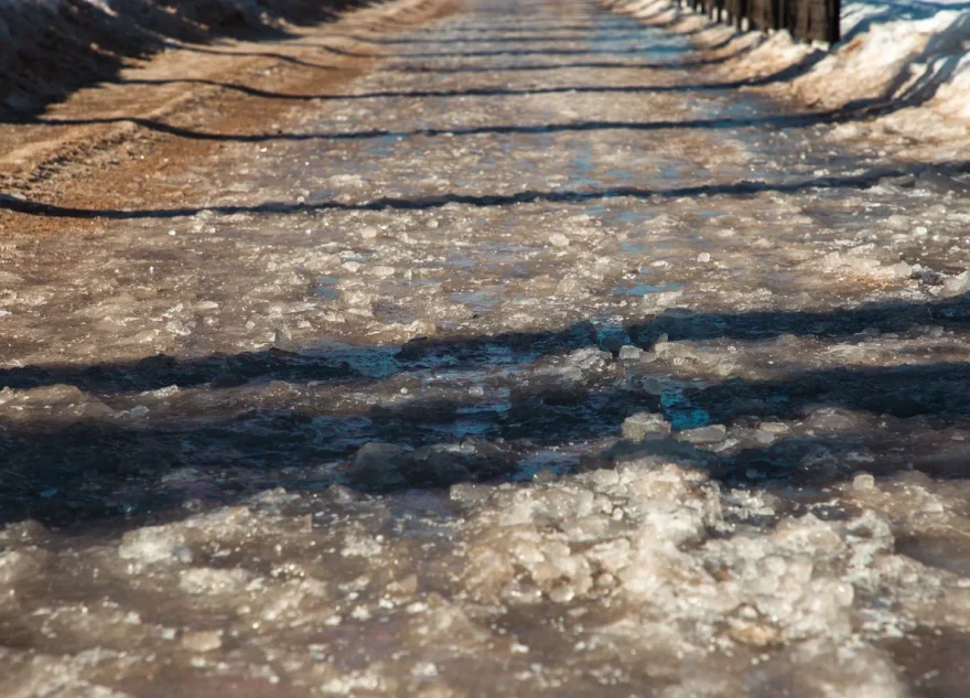 В Тверской области еще на сутки сохранится сильная гололедица