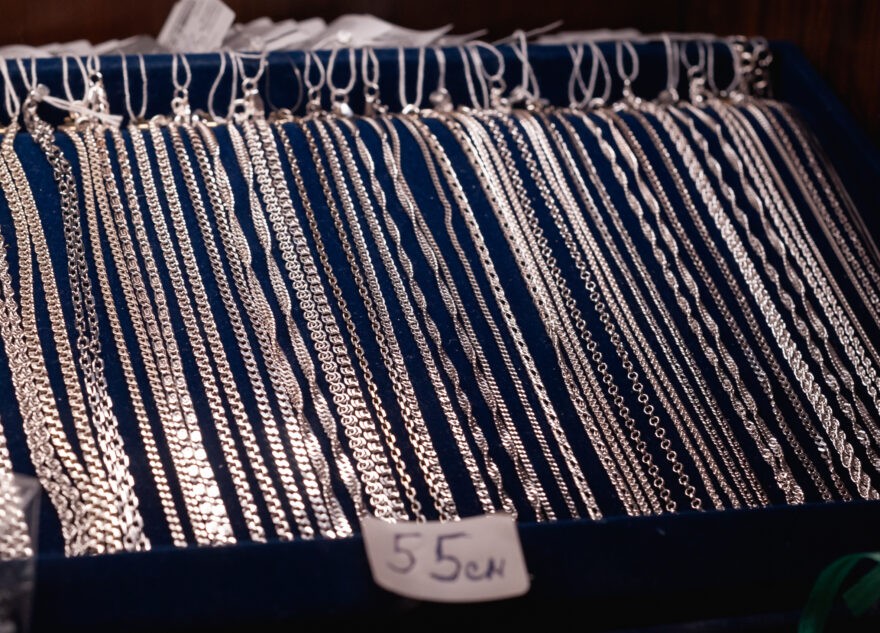 Деятельность незаконного ломбарда пресекли в Тверской области