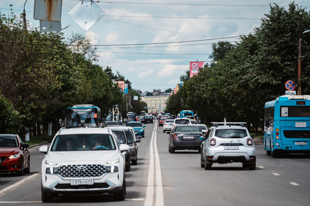 Аналитики дали прогноз по продажам легковых авто в следующем году