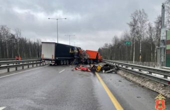 В Тверской области столкнулись два большегруза