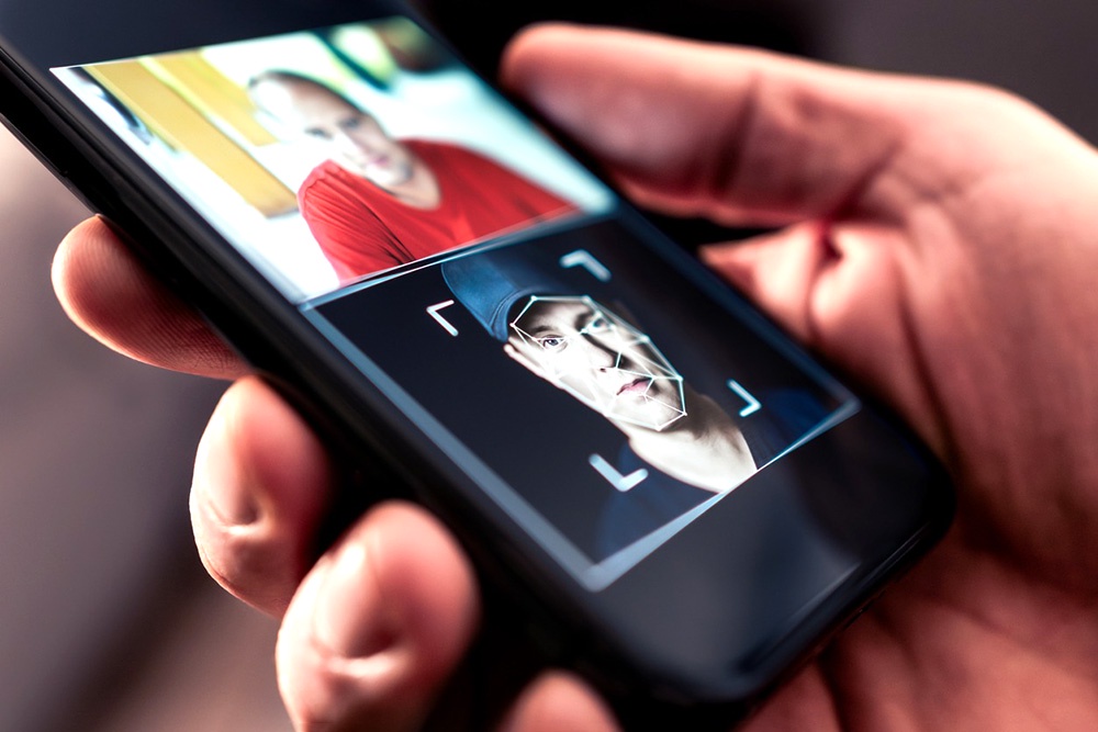 Мошенники начали звонить россиянам от имени школьной администрации