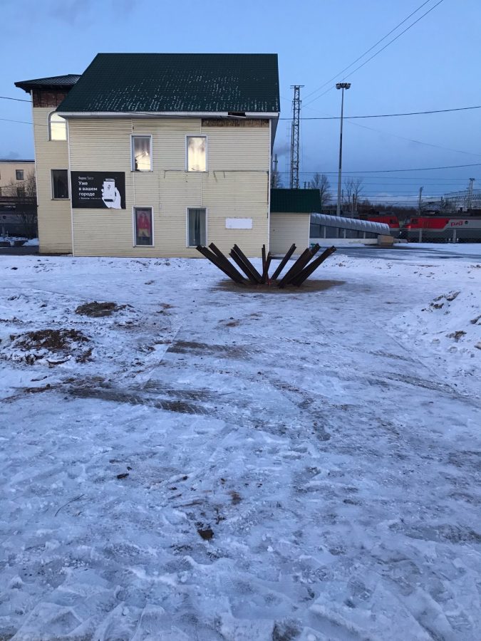 В Тверской области убрали новый памятник с грубой ошибкой