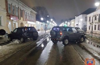 В Тверской области столкнулись сразу 3 машины