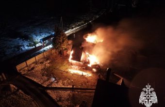 В Тверской области вспыхнул дом В Тверской области вспыхнул дом