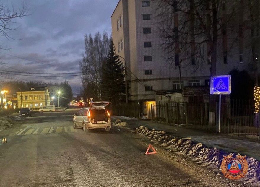 В Тверской области "Форд" сбил двух пешеходов