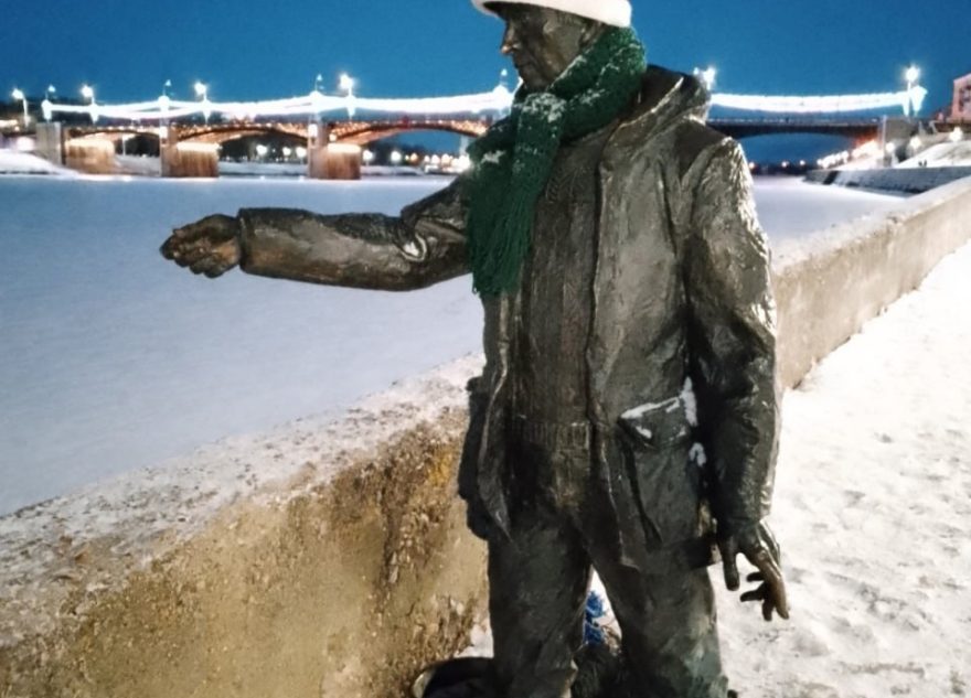 Шапка в обмен на удочку: тверского рыбака снова обокрали