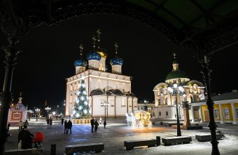 Игорь Руденя встретил Рождество Христово вместе с прихожанами Спасо-Преображенского кафедрального собора Игорь Руденя встретил Рождество Христово вместе с прихожанами Спасо-Преображенского кафедрального собора
