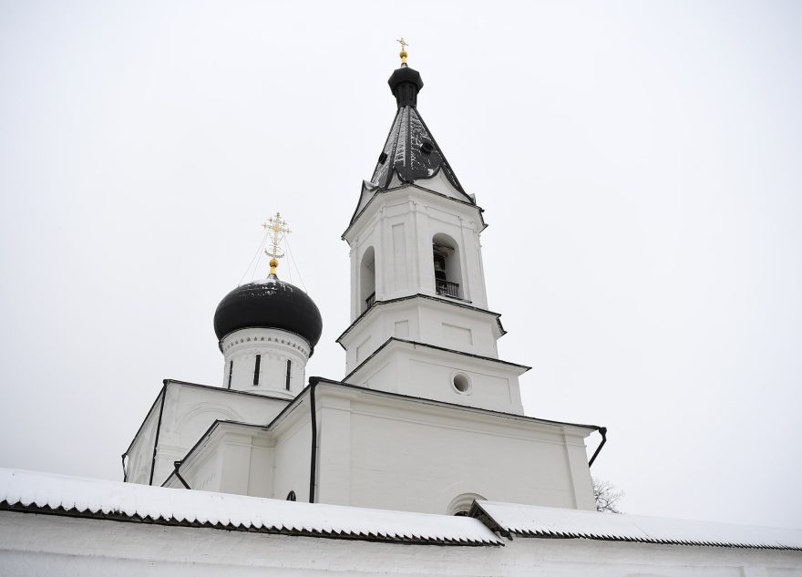 Рождественские праздники прошли в Спасо-Преображенском кафедральном соборе Твери и Вознесенском Оршином женском монастыре