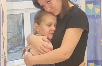 Московские врачи спасли тверскую девочку со смертельной травмой после ДТП Московские врачи спасли тверскую девочку со смертельной травмой после ДТП