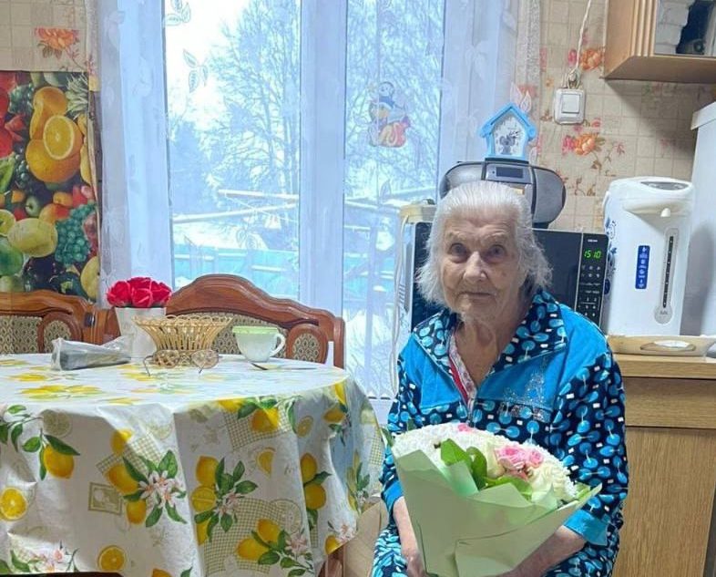 Губернатор Игорь Руденя поздравил со 100-летним юбилеем Анастасию Ланскову Губернатор Игорь Руденя поздравил со 100-летним юбилеем Анастасию Ланскову