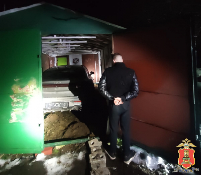Задержали с поличным: появились подробности кражи дорогой иномарки в Твери Задержали с поличным: появились подробности кражи дорогой иномарки в Твери