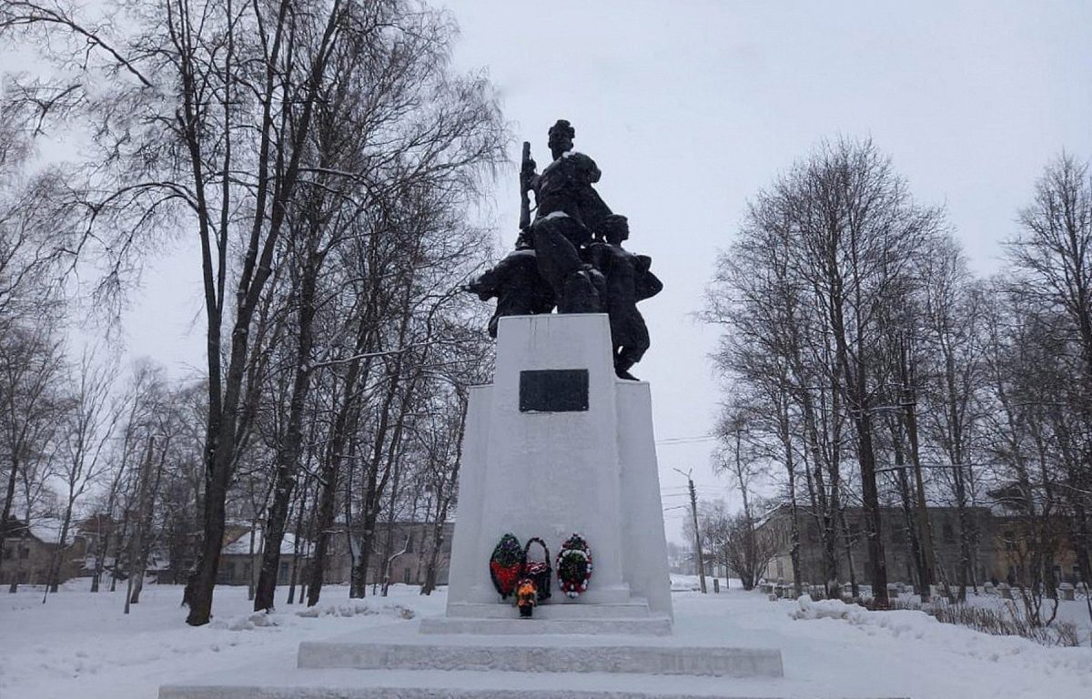 Осташковский округ отмечает 83-летие освобождения территории от немецко-фашистских захватчиков Осташковский округ отмечает 83-летие освобождения территории от немецко-фашистских захватчиков