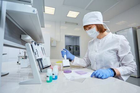 Специалисты Тверской испытательной лаборатории исключили бешенство у принадлежавшей жительнице Твери собаки Специалисты Тверской испытательной лаборатории исключили бешенство у принадлежавшей жительнице Твери собаки