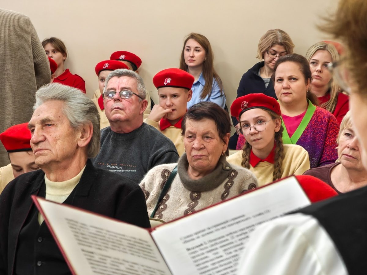 Патриотический час провели в Лихославльской библиотеке