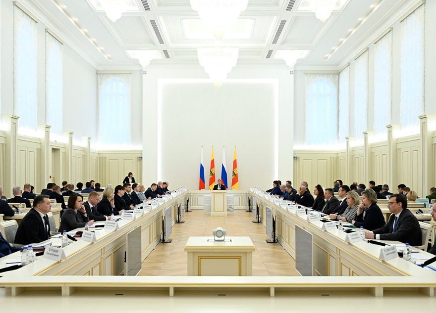 Игорь Руденя определил задачи в сфере государственных закупок товаров, работ и услуг в Тверской области на 2025 год