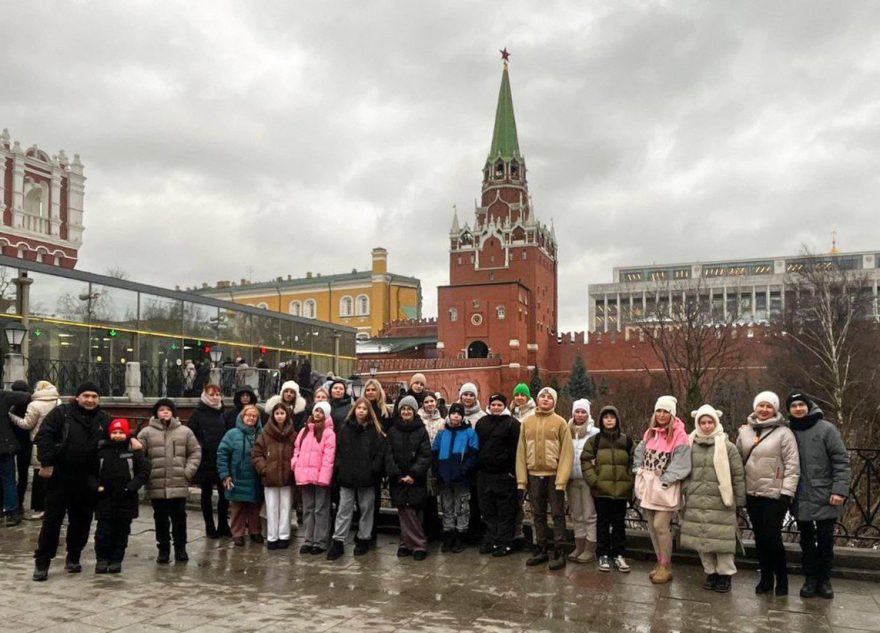 Дети участников СВО из Тверской области побывали на новогодней Кремлёвской ёлке Дети участников СВО из Тверской области побывали на новогодней Кремлёвской ёлке
