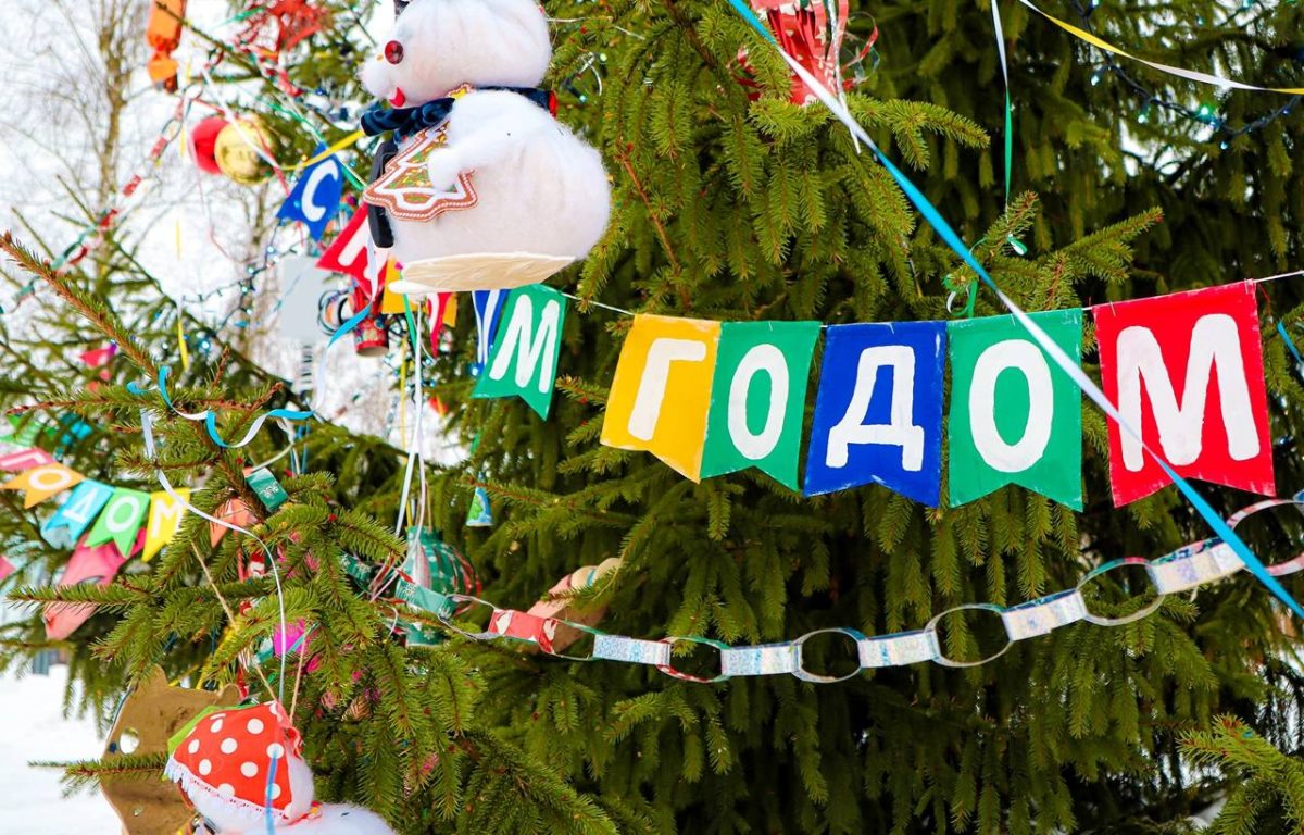 Жители Тверской области могут поддержать Верхневолжье в финале конкурса на лучшую новогоднюю ёлку