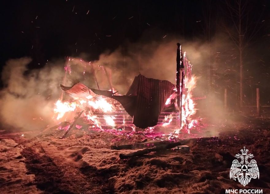 В Тверской области ночью сгорел гостевой дом