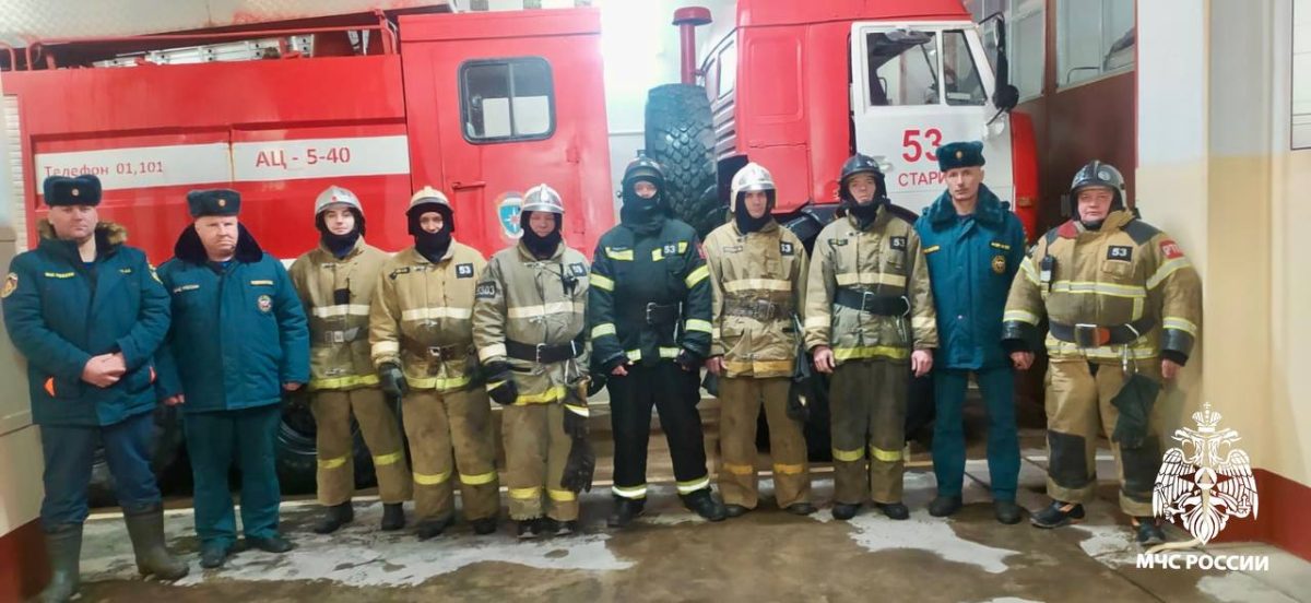 В Тверской области пожарные не дали сгореть двум людям