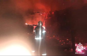 Ночью в Тверской области несколько часов тушили жилой дом Ночью в Тверской области несколько часов тушили жилой дом